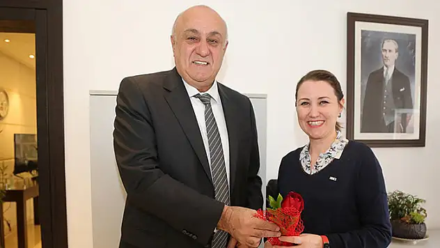 Başkan Erkoyuncu, Konya Şeker çalışanı kadınların gününü kutladı