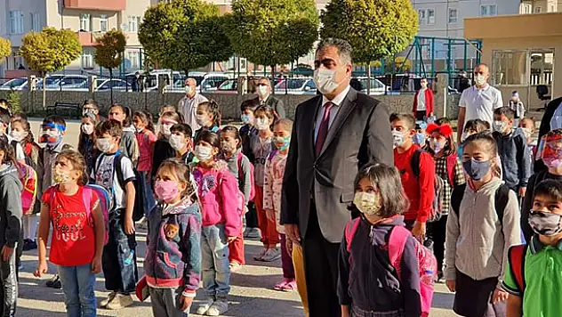 Başkan Ertaş'tan öğrencilere ziyaret