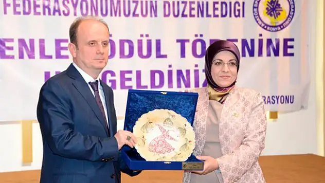 Başkan Fatma Toru'ya Amatör Spor Hizmet Ödülü