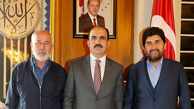Başkan Hamdi Acar,  Uğur İbrahim Altay'ı ziyaret etti