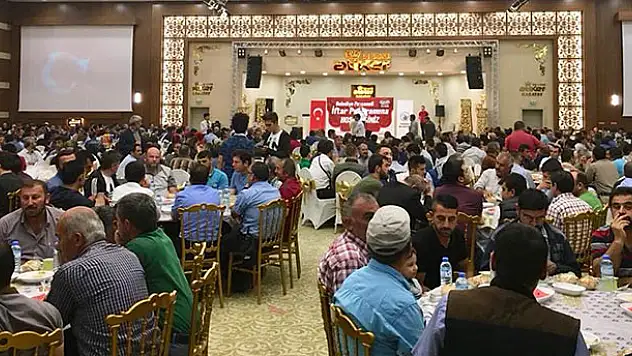 Başkan Hançerli, Belediye çalışanları ile iftarda buluştu