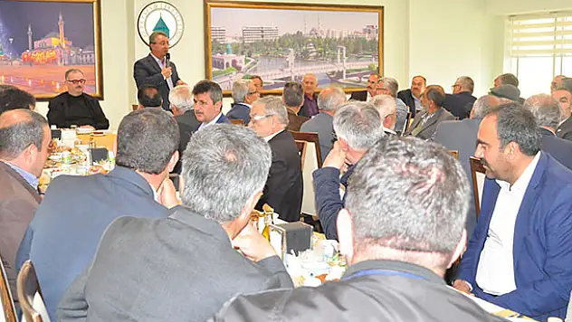 Başkan Hançerli muhtarlarla bir araya geldi