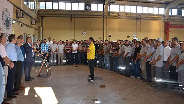 Başkan Hançerli personel ile bayramlaştı
