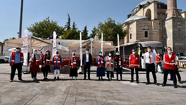 Başkan Hasan Kılca'dan Kızılayın kan bağışı kampanyasına destek
