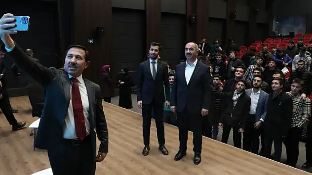 Başkan Hasan Kılca gençlerle buluştu 