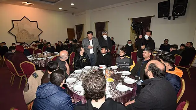 Başkan Hasan Kılca, öğrenci ve aileleriyle buluştu
