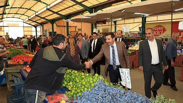 Başkan Hasan Kılca, pazarcı esnafıyla buluştu
