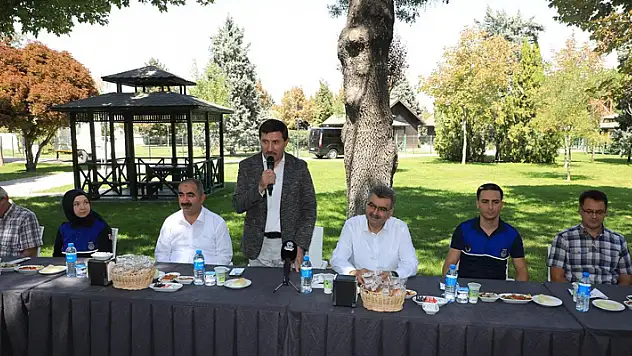 Başkan Hasan Kılca ve Milletvekili Orhan Erdem, Karatay zabıta personeli ile buluştu 