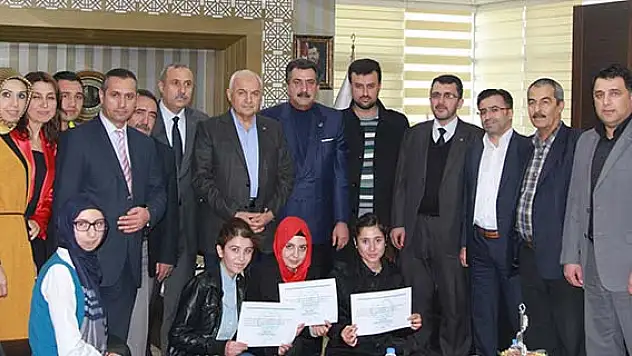 Başkan Kale şampiyonları ağırladı
