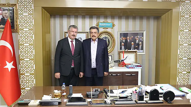 Başkan Kale, vekâletini Özkan Taşpınar'a verdi

