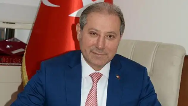 Başkan Karabacak'tan gençlere meslek liselerini tercih edin tavsiyesi
