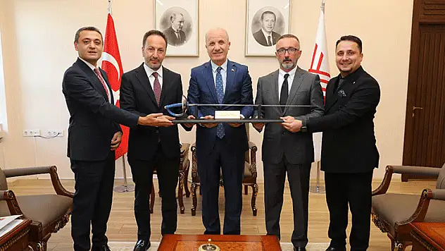 Başkan Karatay ve Yusuf Barsbuğa'dan YÖK Başkanına ziyaret