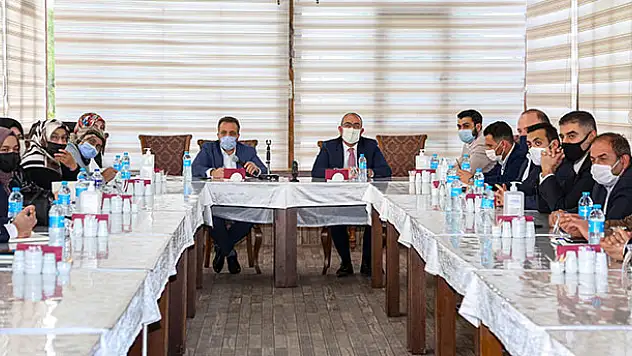 Başkan Kavuş, AK Parti Meram'ın yeni yönetimiyle bir araya geldi