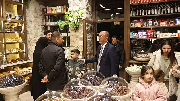 Başkan Kavuş, Bedesten'de bayram coşkusuna ortak oldu