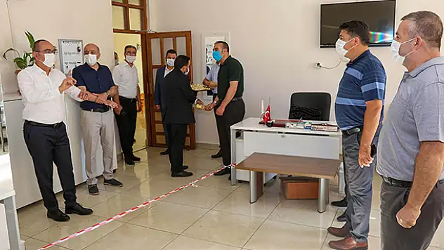 Başkan Kavuş, belediye personeliyle bayramlaştı