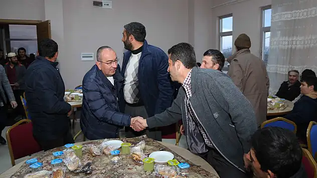 Başkan Kavuş Çarıklar Mahallesinde hemşehrileriyle buluştu
