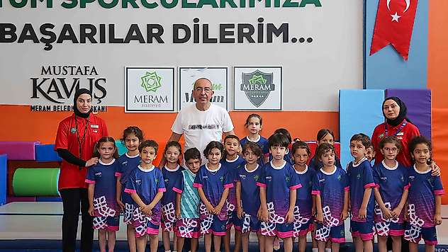 Başkan Kavuş çocukların spor heyecanına ortak oldu
