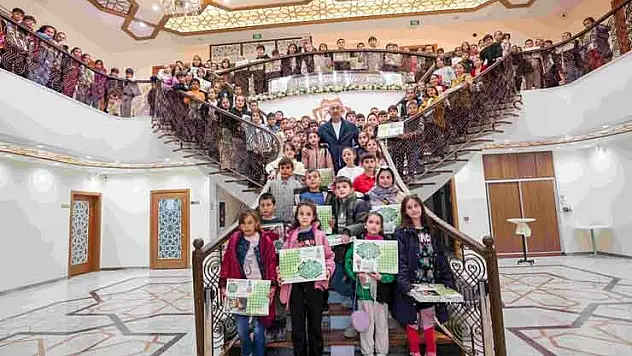 Başkan Kavuş çocuklarla ilk orucun sevincini paylaştı