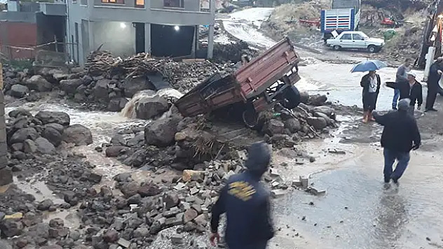Başkan Kavuş: Çomaklar halkının yanındayız