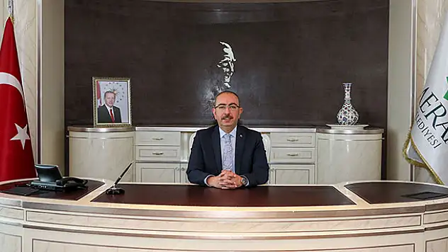 Başkan Kavuş: 'Cumhuriyet Türk milletinin küllerinden yeniden doğuşunun simgesi'