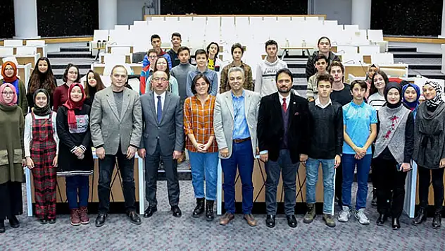 Başkan Kavuş, geleceğin liderlerini ağırladı