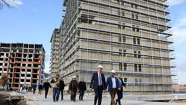 Başkan Kavuş: 'Hemşehrilerimizi ilgilendiren her konunun takipçisiyim'