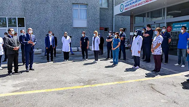 Başkan Kavuş hemşireleri unutmadı
