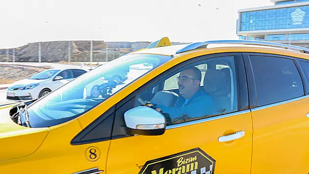 Başkan Kavuş, ilçenin nabzını 'taksi'den tuttu
