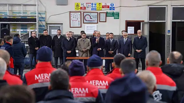 Başkan Kavuş, personeliyle bayram sevincini paylaştı