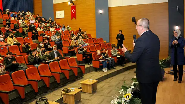 Başkan Kavuş, şehir planlama öğrencileriyle buluştu
