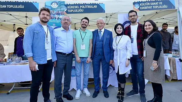 Başkan Kavuş üniversiteli gençlerle buluştu
