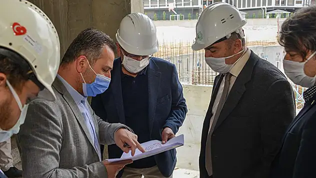 Başkan Kavuş, yerinde inceledi! Meram'a 40 derslikli eğitim kampüsü