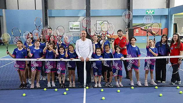 Başkan Kavuş'tan geleceğin sporcularına hep destek tam destek