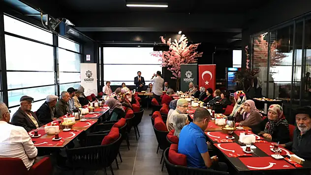Başkan Kılca, Alzheimer Gündüz Yaşam Merkezi'nin çınarlarıyla buluştu
