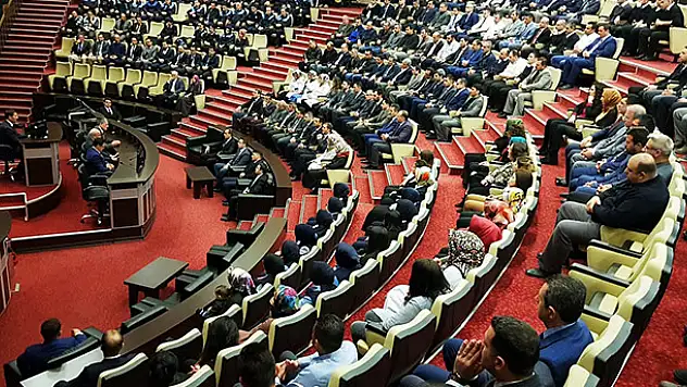 Başkan Kılca, Belediye personeli ile tanıştı