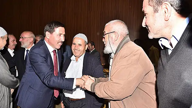 Başkan Kılca bu yıl hacca giden Karataylıları buluşturdu