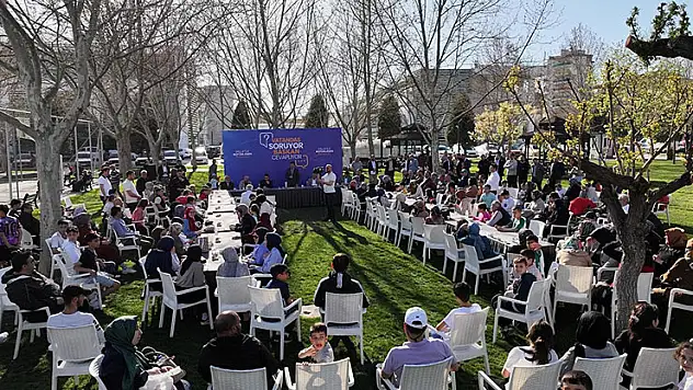 Başkan Kılca, halkın sorularını Adalet Parkı'nda yanıtladı