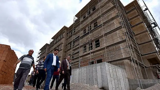 Başkan Kılca, Hamzaoğlu Mahallesindeki okul inşaatını inceledi
