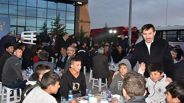 Başkan Kılca mahalle ziyaretlerinde vatandaşlarla buluştu
