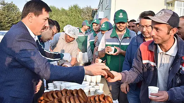 Başkan Kılca, mesai öncesi belediye personeliyle buluştu