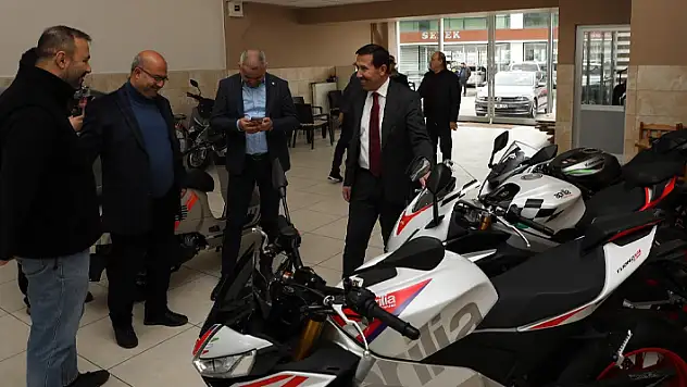 Başkan Kılca, Oto Galericiler Sitesi esnafını ziyaret etti 
