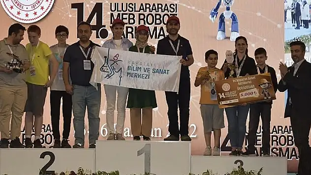 Başkan  Kılca, Türkiye birincisi olan Karatay BİLSEM öğrencisi Sümeyra Yavuz'u tebrik etti