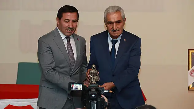 Başkan Kılca'ya TÜFAD'dan onur ödülü