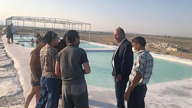 Başkan Oprukçu vatandaşlarla bayramlaştı
