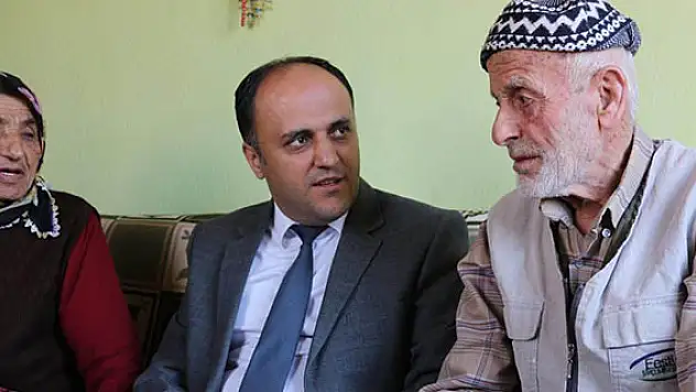 Başkan Özaltun yaşlıları ziyaret etti