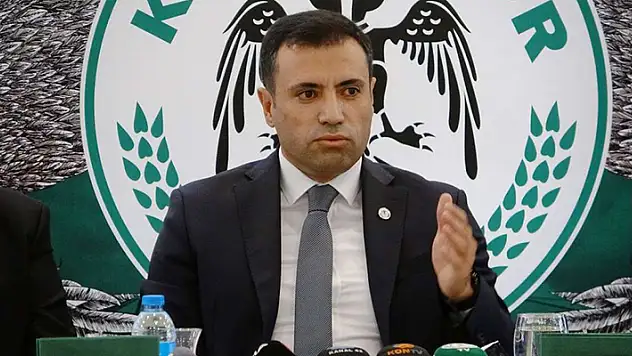 Başkan Özgökçen takımı kutladı 