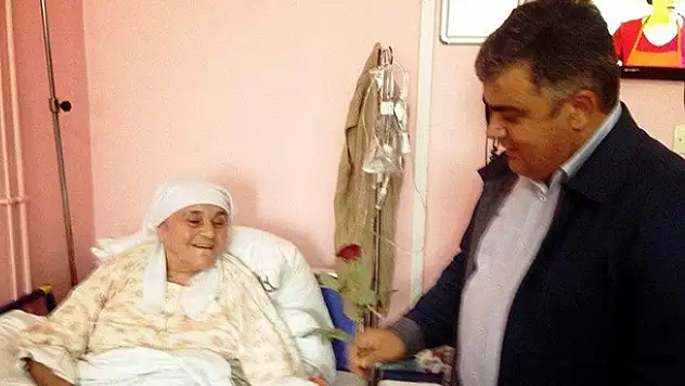 Başkan Özgüven'den Hastalara Ziyaret