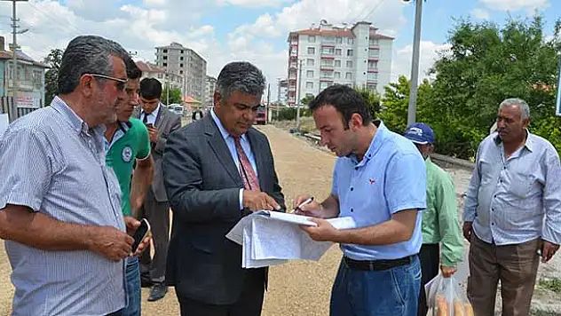 Başkan Özgüven Yol Çalışmalarını İnceledi