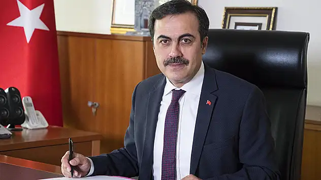 Başkan Öztürk'ten Türkiye'de genç işsizliğine radikal çözüm: Saatlik çalışma modeli gündemde
