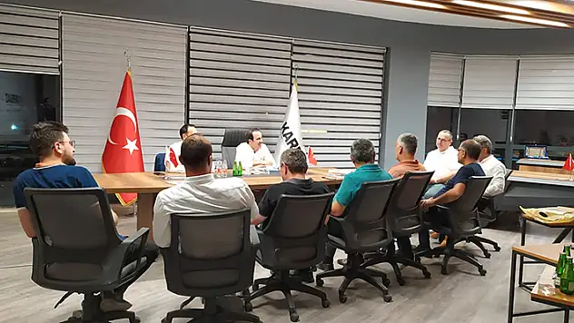 Başkan Öztürk'ten KARBİAD'a ziyaret
